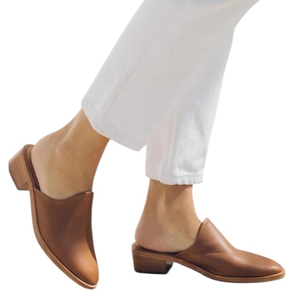 SOLUDOS Venetian Leather Mules in Camel Brown Size 7.5 — QUIET LUXURY!!! - Picture 1 of 10